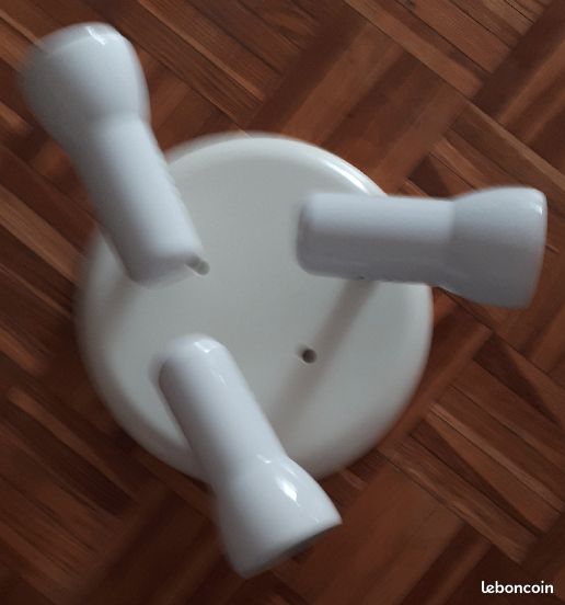 PLAFONNIER circulaire blanc (image 1)