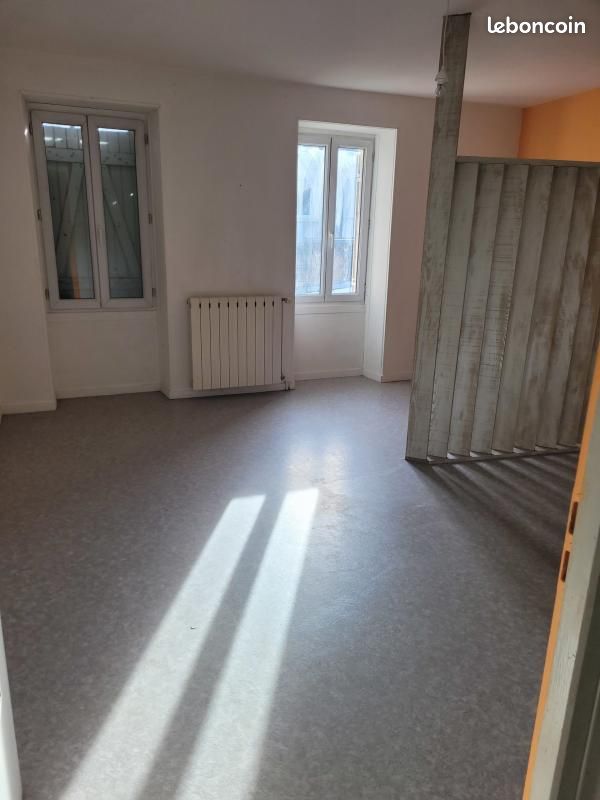 Appartement a louer lons-le-saunier - 1 pièce(s) - 25 m2 - Surfyn