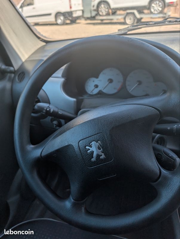 Peugeot partner (image 1)