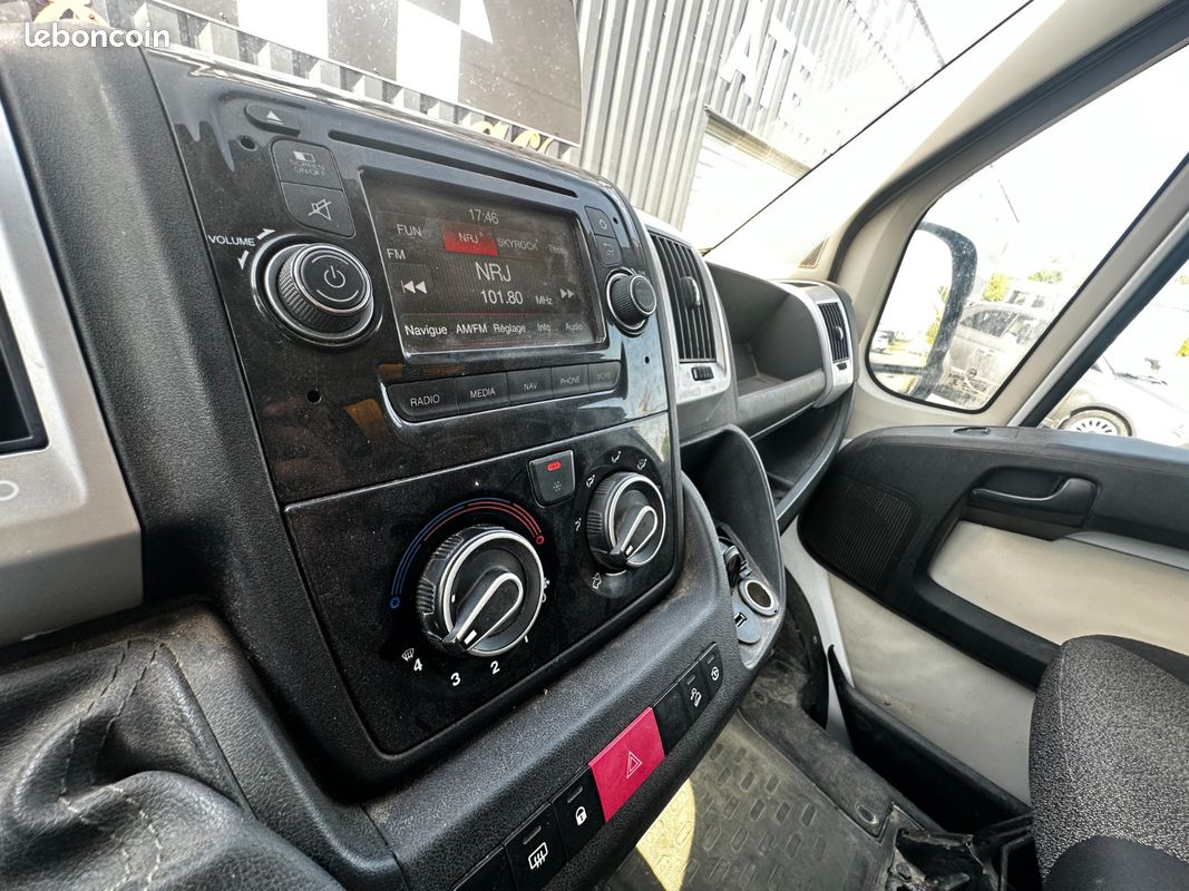 Fiat Ducato Pritsche/Kipper 35 FIAT Ducato 2.3L BENNE GPS TEL ETC...(16 585  HT) (image 29)