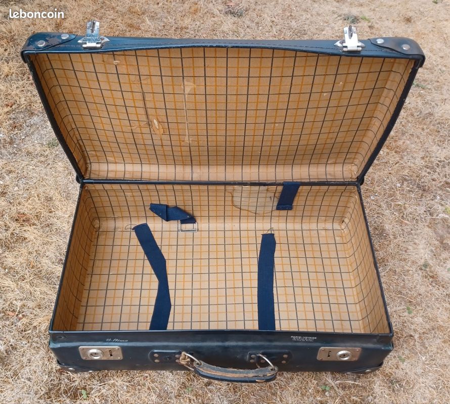VALiSE EN CARTON NOiRE ViNTAGE (image 2)