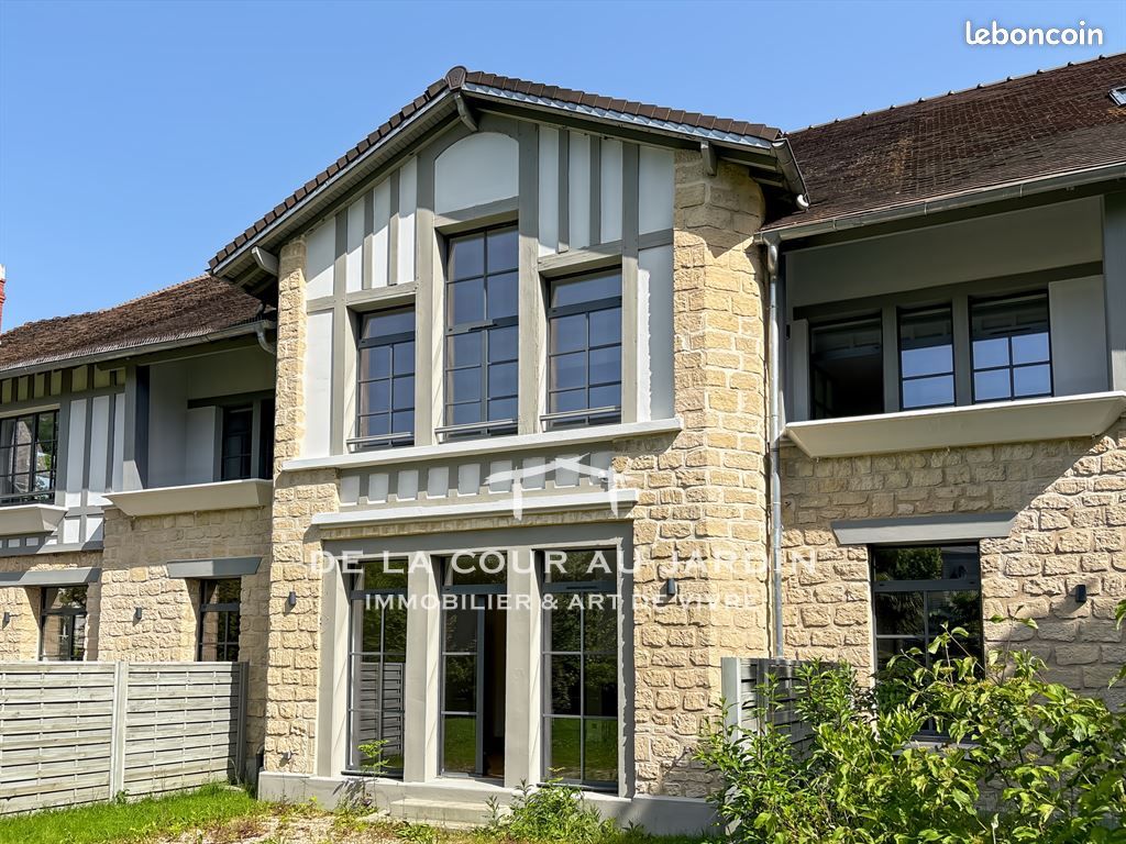 Maison 7 pièces 182 m² · à Vaucresson · 182 m² · 1 390 000 €