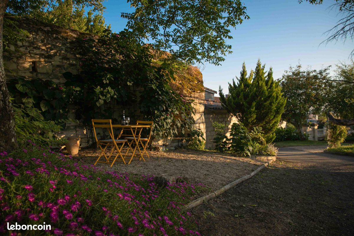 Gîte 4 personnes, piscine privée (image 16)