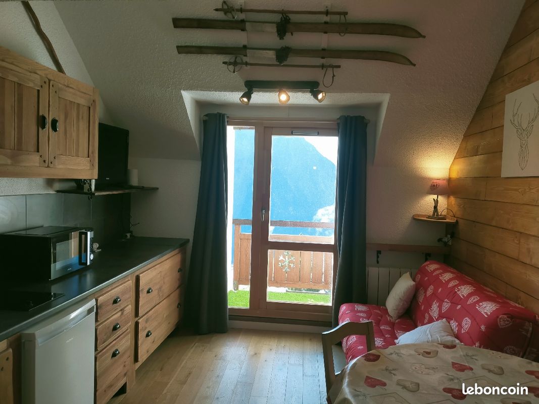 Joli studio 4p au calme avec vue dégagée (image 1)
