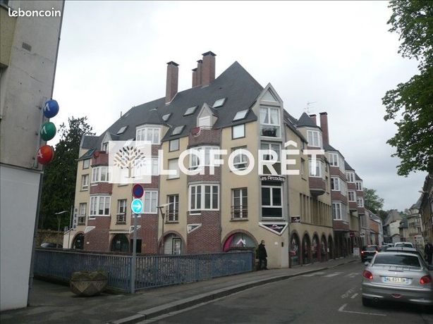 https://img.leboncoin.fr/api/v1/lbcpb1/images/8f/f2/06/8ff206779442446a1fdf1492a12f6a42b40f156c.jpg?rule=ad-image