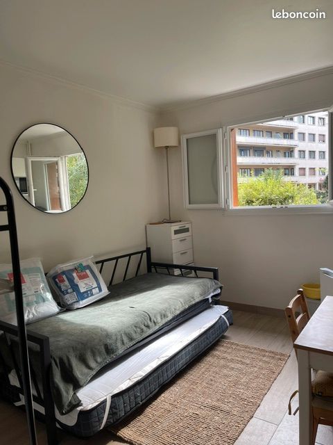 Appartement 1 pièce 10 m² · à Saint-Cloud · 10 m² · 624 €/mois