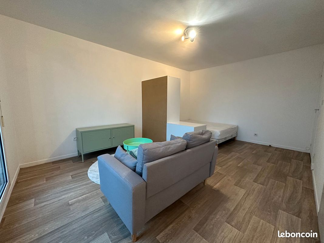 Appartement 1 pièce 31 m² · à Thiais · 31 m² · 801 €