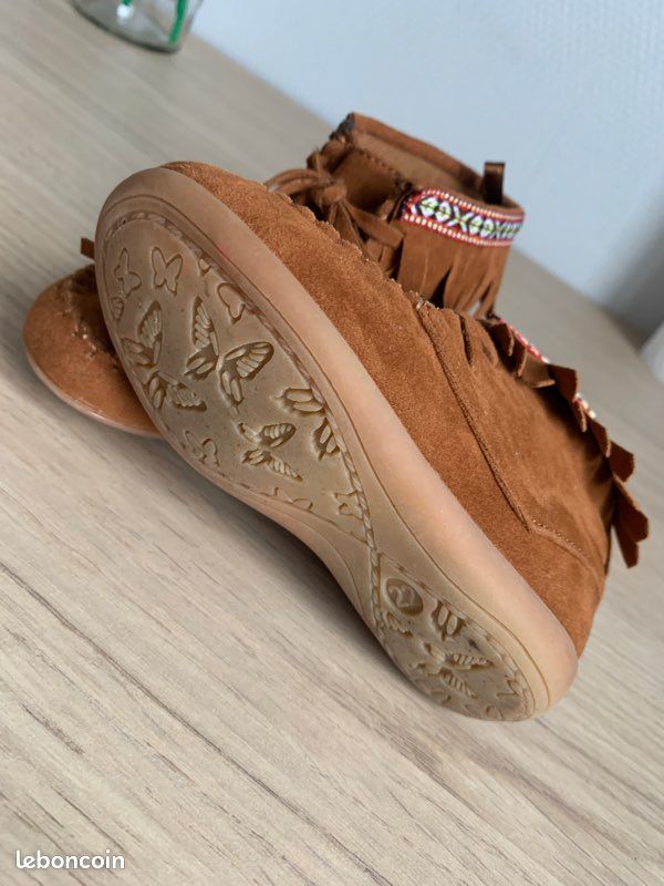 Chaussure bébé 22 KIABI Chaussures