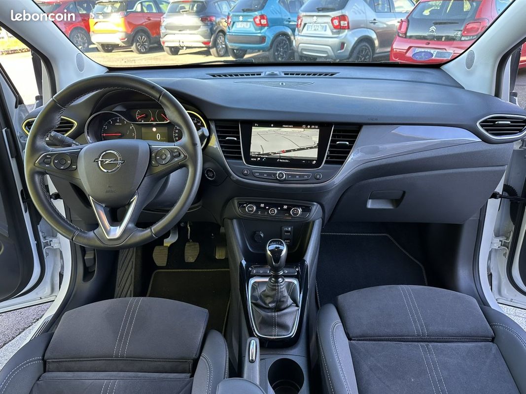 Opel Crossland 1.2 Turbo 130ch Ultimate (image 19)