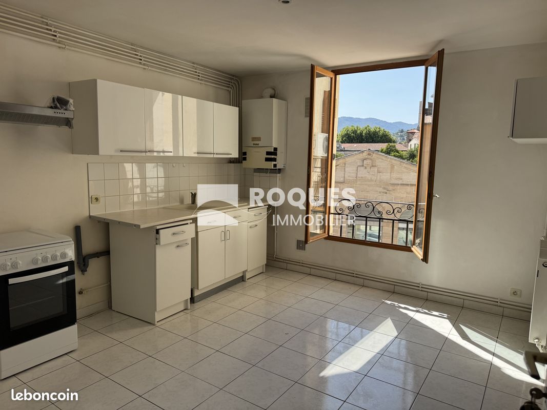 Appartement 2 pièces 47 m² · à Lodève · 47 m² · 470 €/mois