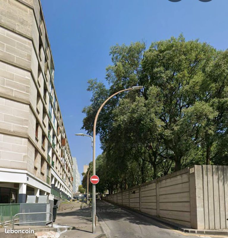 Appartement 4 pièces 77 m² · à Nîmes · 77 m² · 69 000 €