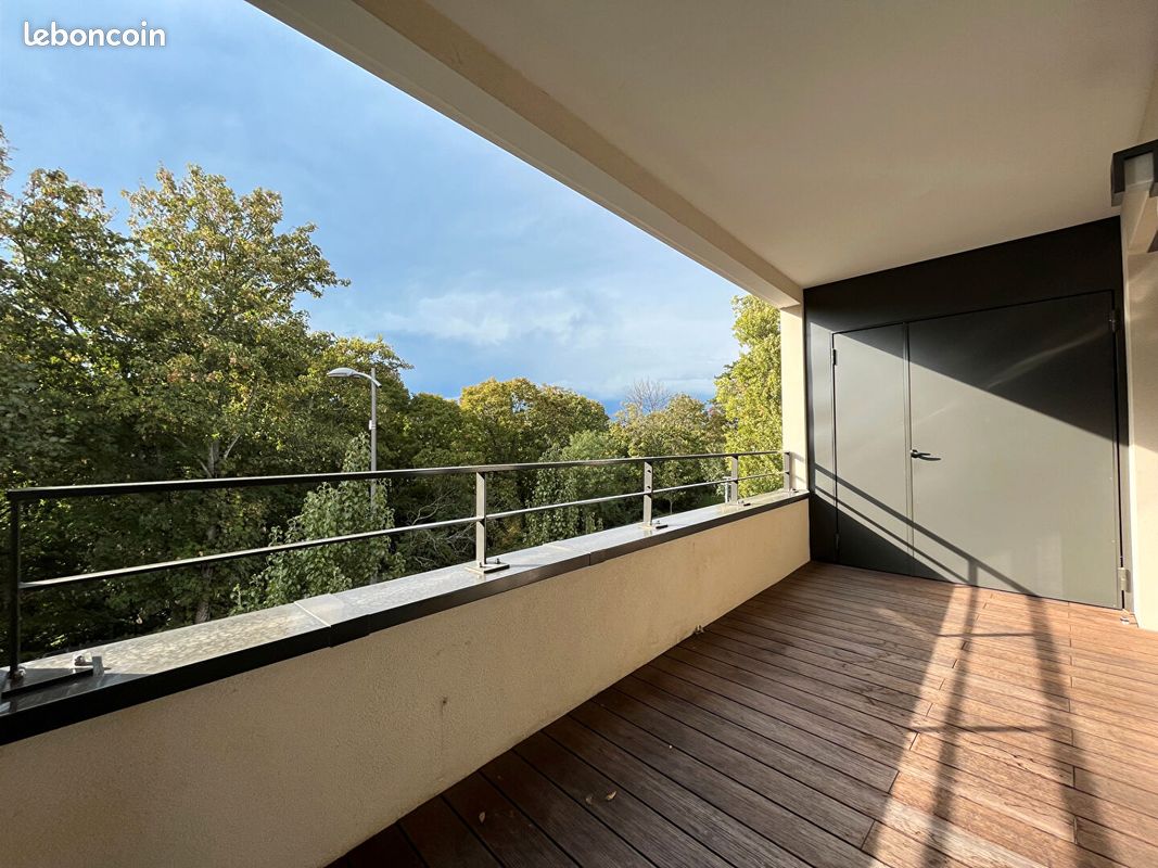 Appartement 4 pièces 96 m² · à Caluire-et-Cuire · 96 m² · 1 748 €/mois