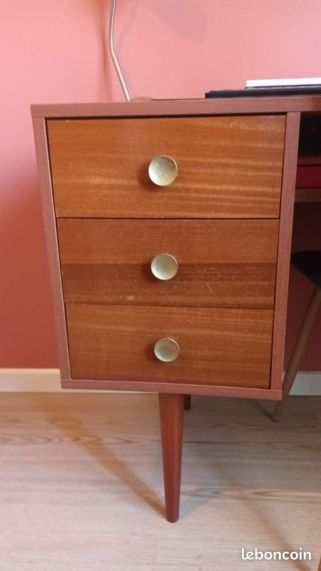 Bureau (image 6)