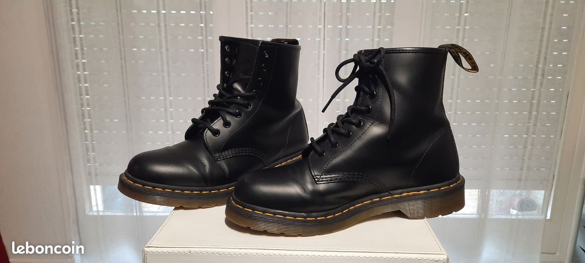 Boots Dr Martens Black Noir Smooth Shoe Doc Martens 1460 Noir Pas