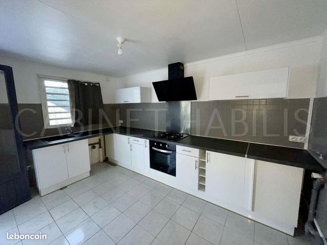 Maison 4 pièces 84 m² · à L'Étang-Salé · 84 m² · 1 242 €/mois