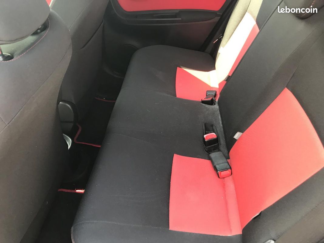 TOYOTA YARIS 1.3 - 100 VVT-i III 2011 Style PHASE 2 (image 18)
