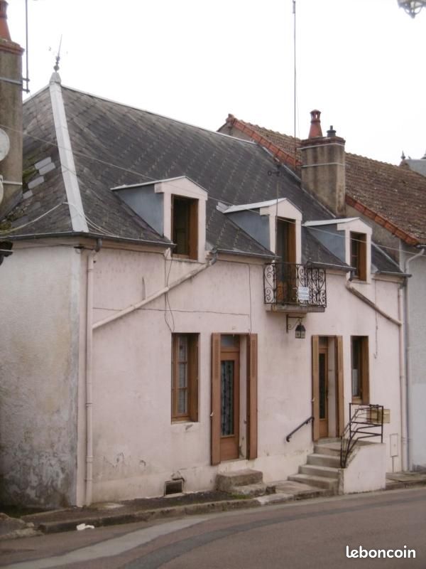 Maison 6 pièces 117 m² · à Luzy · 117 m² · 69 500 €