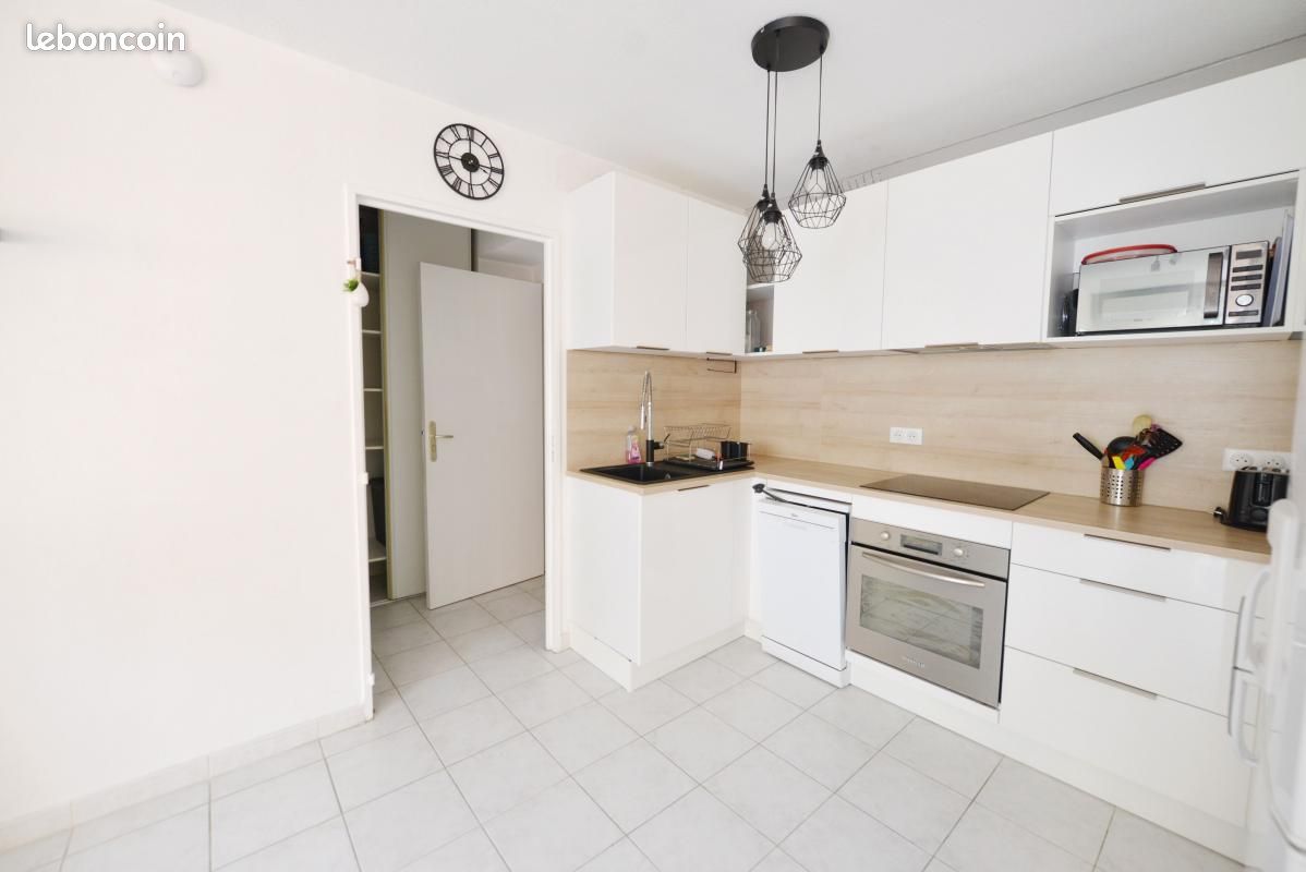 Appartement a louer grasse - 2 pièce(s) - 44 m2 - Surfyn