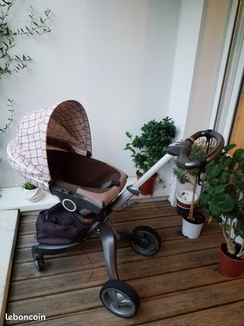 Equipement De Bebe D Occasion Siege Auto Poussette La Rochelle Leboncoin