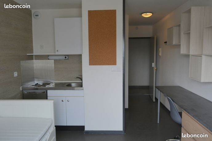 Appartement 1 pièce 18 m² · à Lille · 18 m² · 599 €