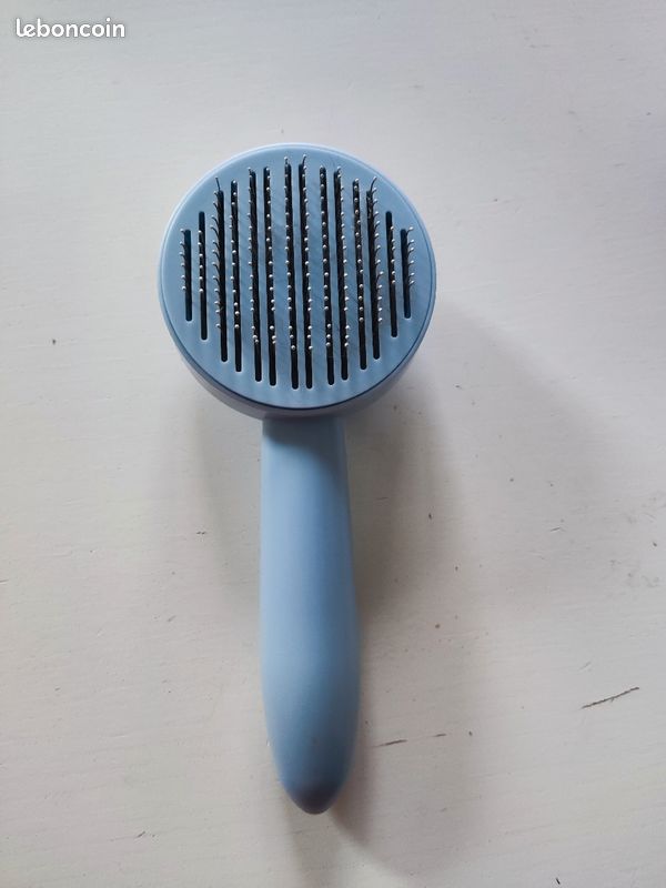 Brosse pour poils de chien ou chat (image 1)