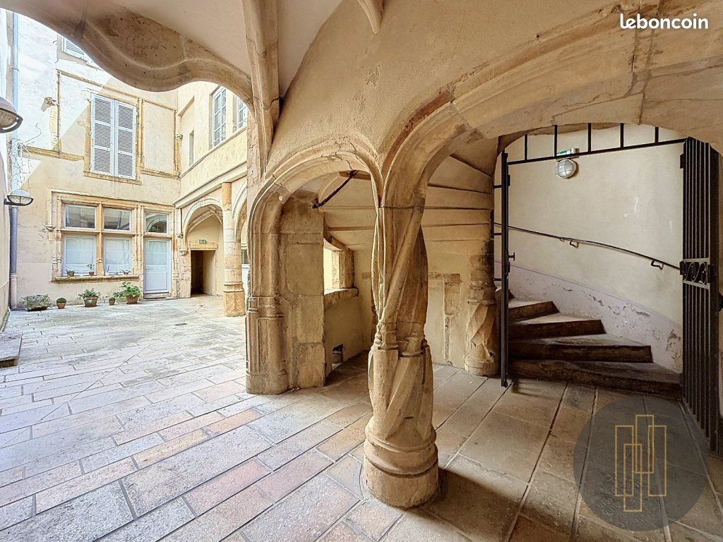 Appartement 4 pièces 90 m² · à Villefranche-sur-Saône · 90 m² · 170 000 €