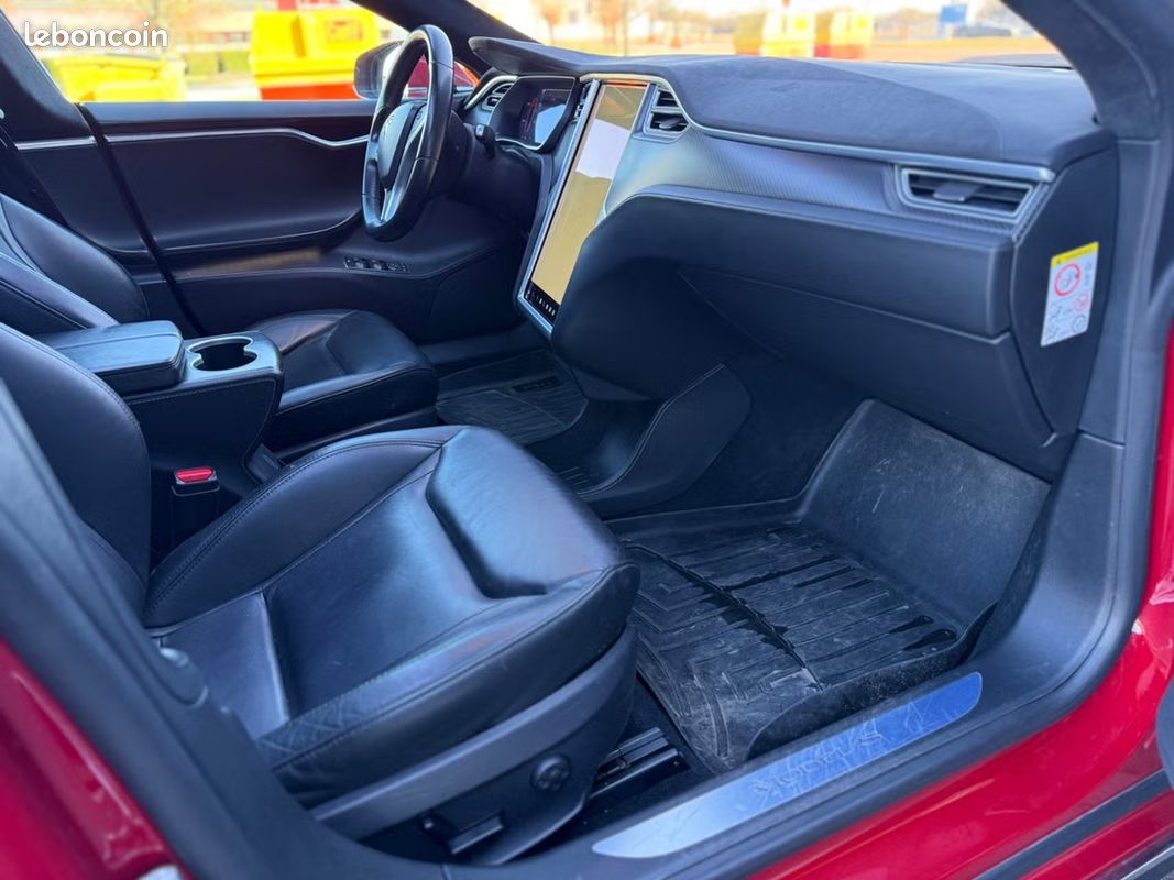 Tesla Model S P85D 511CH - 2ème Main - SOH 88% - Toit Pano - ACC - MCU2 - CCS - 160000KM (image 6)