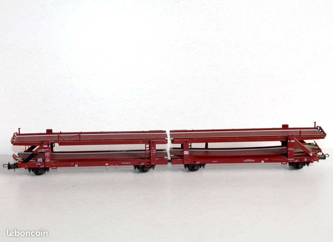 Wagon Couvert HO Trix Avec Vigie & Portes Coulissantes