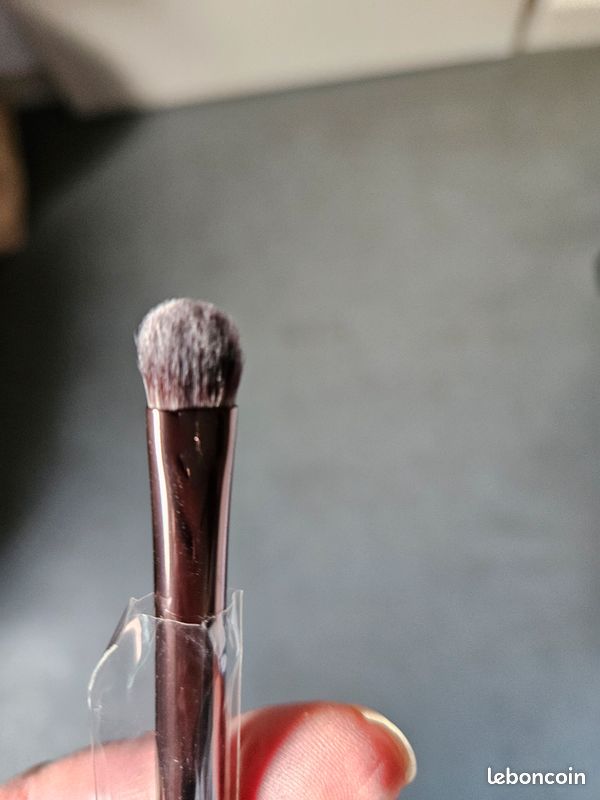 Pinceaux maquillage Hourglass (image 4)
