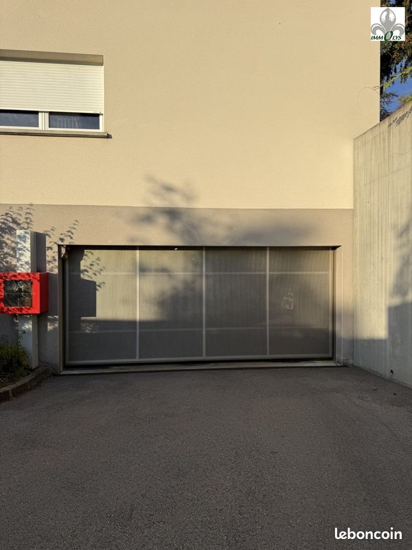 Parking 12 m² · à Besançon · 12 m² · 55 €/mois