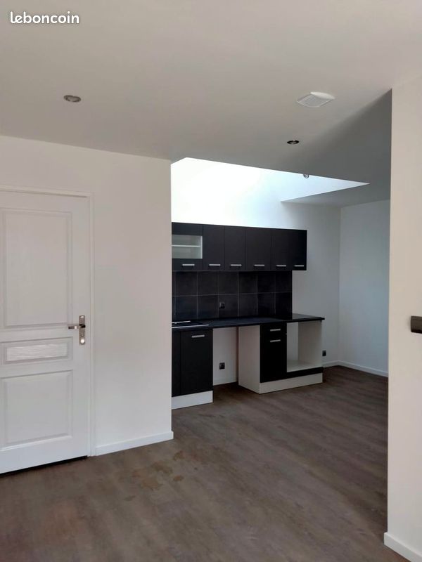 Appartement 3 pièces 60 m² · à Thiers · 60 m² · 525 €