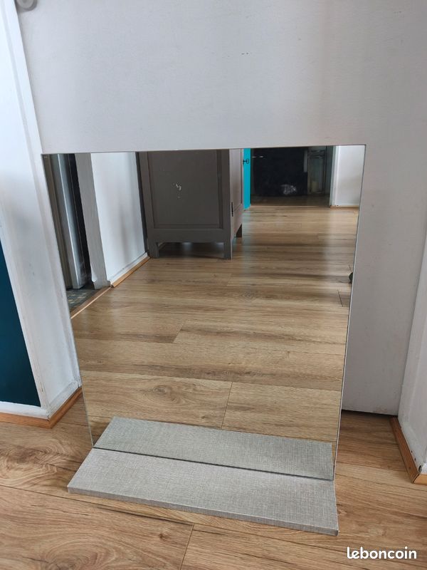 Miroir salle de bain (image 1)