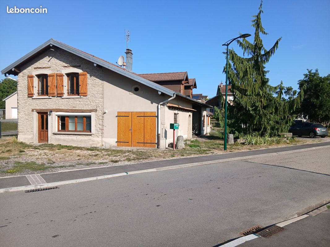 Maison 12 pièces 200 m² · à Padoux · 200 m² · 245 000 €