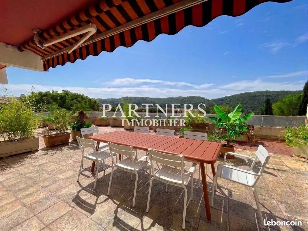 Appartement 5 pièces 115 m² · à Aix-en-Provence · 115 m² · 735 000 €