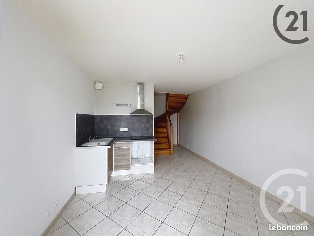 Appartement 2 pièces 35 m² · à Pont-sur-Yonne · 35 m² · 530 €