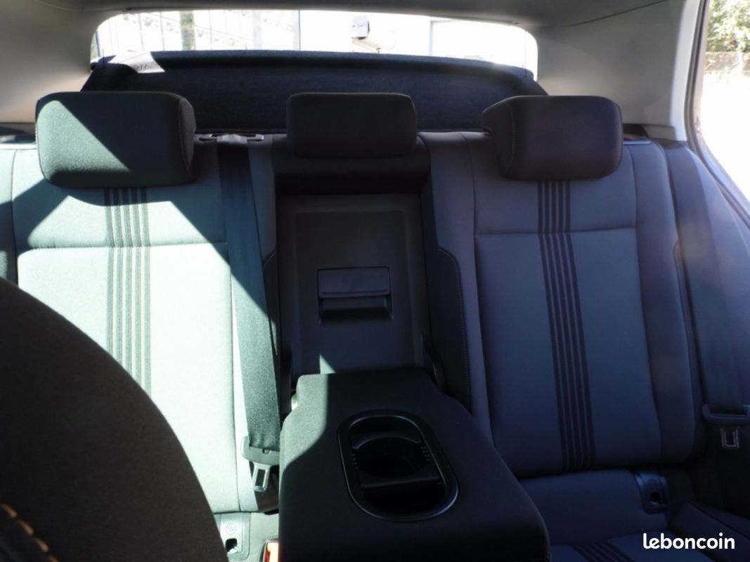 VOLKSWAGEN GOLF 1.6 TDI 110 BlueMotion Technology FAP Allstar DSG7 (image 18)