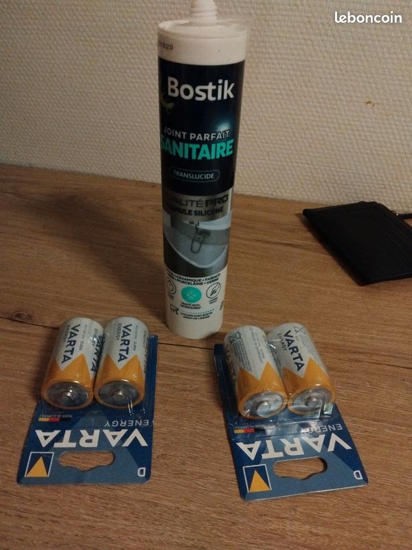 A vendre grosses piles et silicone transparent (image 1)