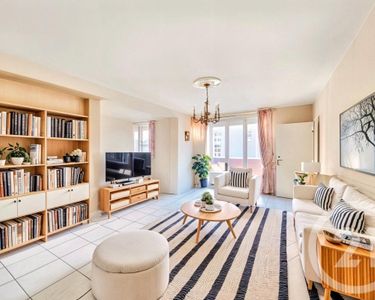 Appartement 215 000 € - 98 m²