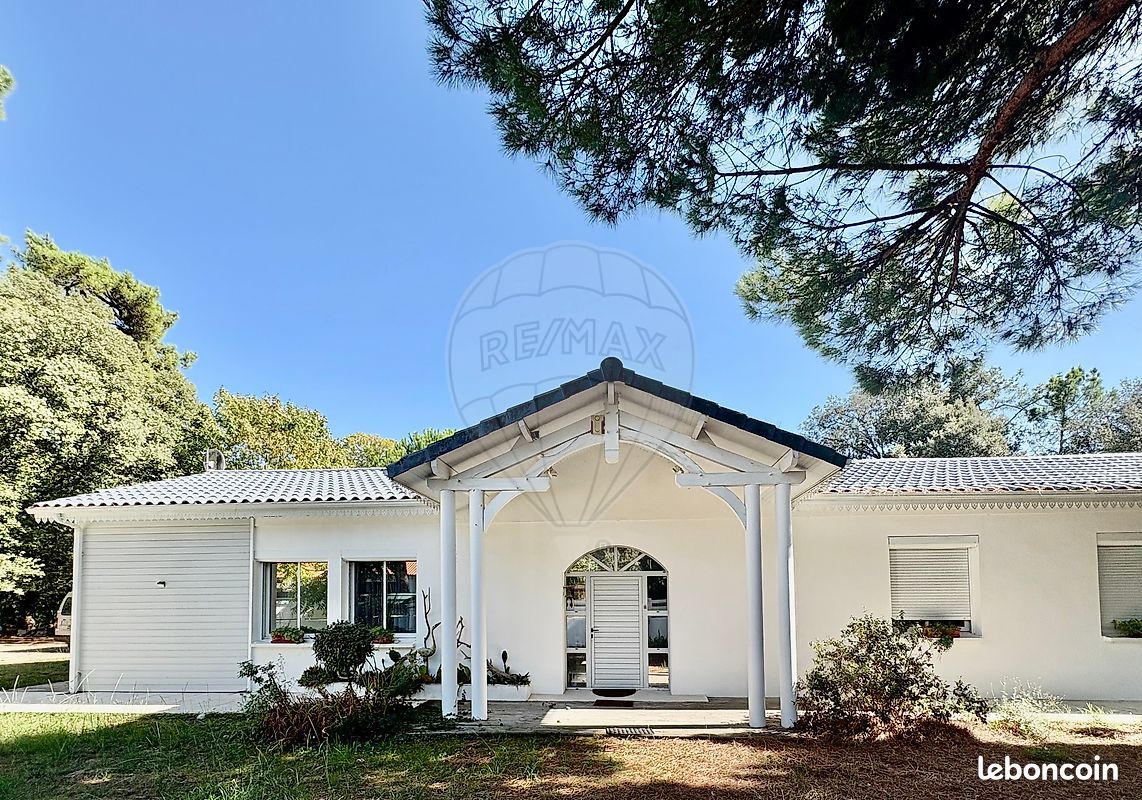 Maison 6 pièces 235 m² · à Saint-Palais-sur-Mer · 235 m² · 1 222 000 €