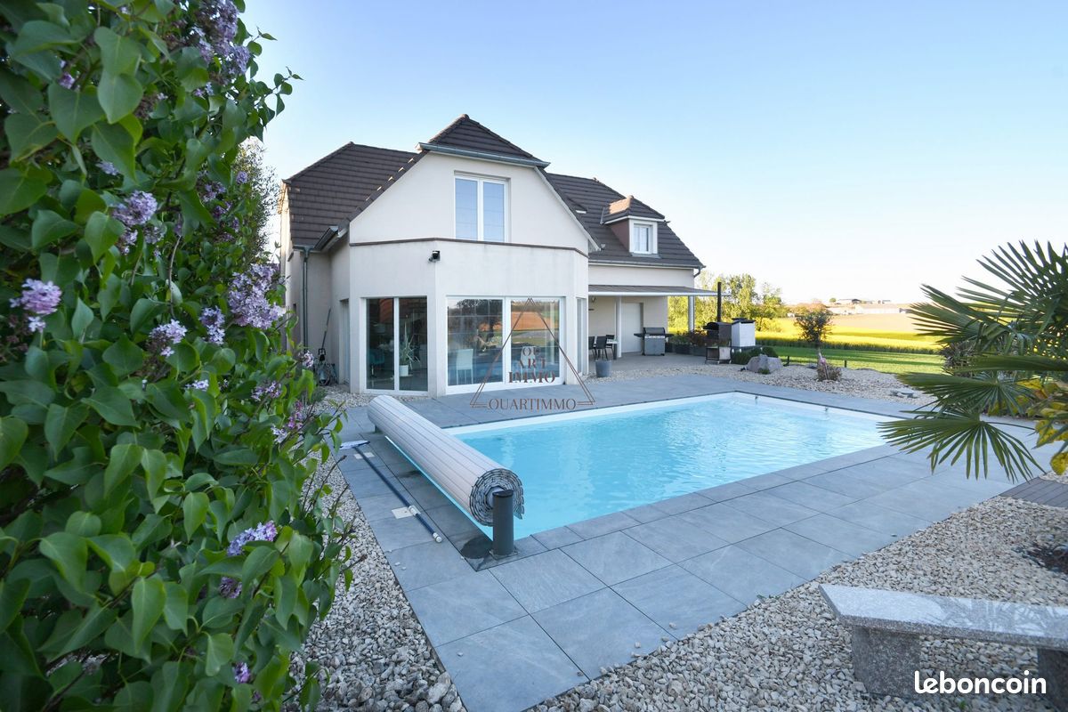 Maison 10 pièces 282 m² · à Duntzenheim · 282 m² · 649 000 €