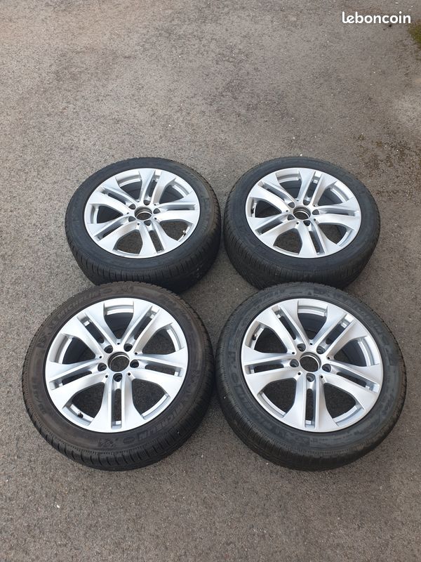 Roues Mercedes 235/45R17 Michelin Alpin 91V (image 1)