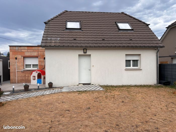 Maison 4 pièces 82 m² · à Wittelsheim · 82 m² · 1 050 €