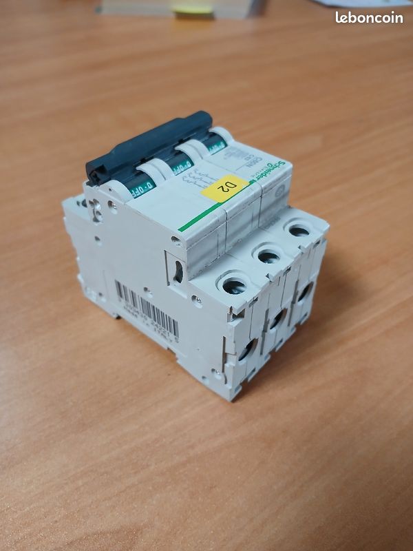 Disjoncteur Schneider Electric (image 3)