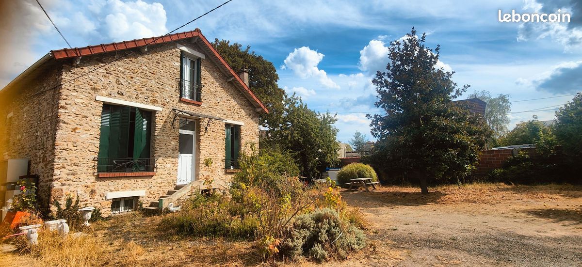Local commercial 6 pièces 125 m² · à Brunoy · 125 m² · 465 000 €