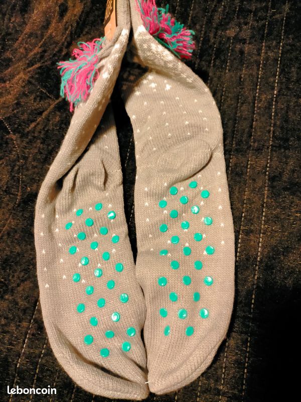 Chaussettes antidérapantes neuves (image 3)