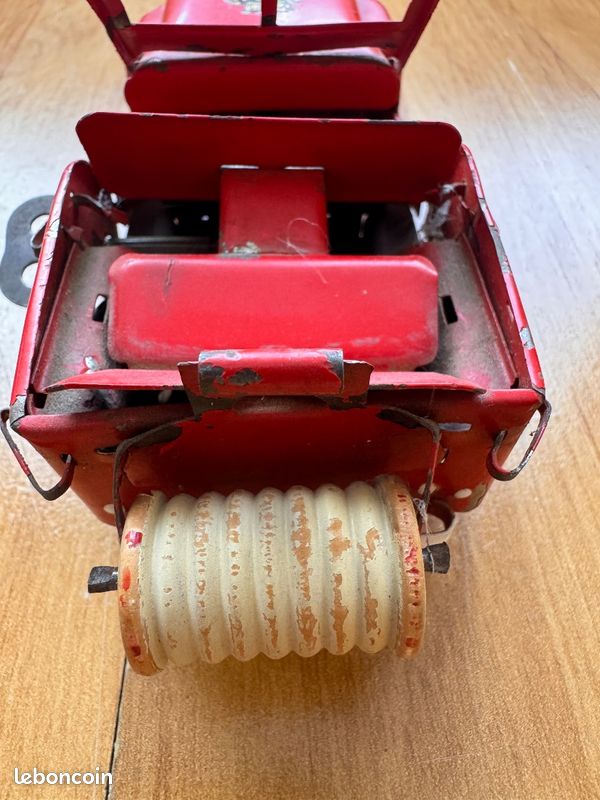Vieux Camion Mécanique En Tôle – Jouet Ancien époque CIJ / JRD / JEP, Véhicule Collection