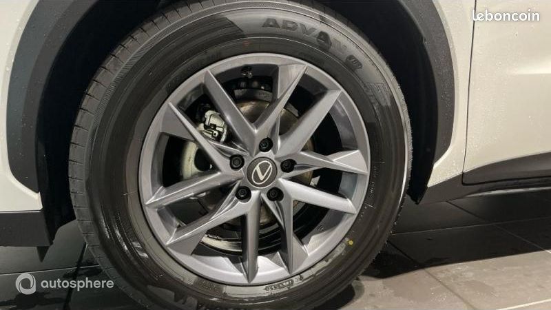Lexus Lbx 1.5 136ch Business Plus 2WD MY26 (image 20)