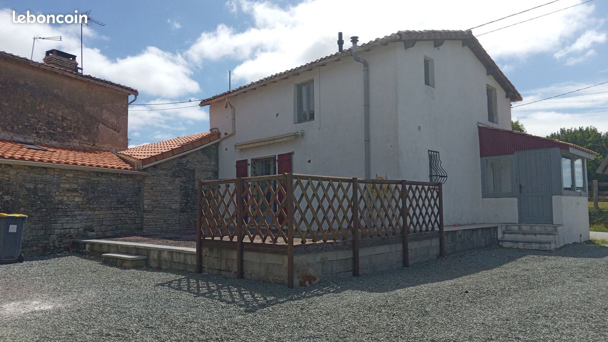 Maison 3 pièces 90 m² · à La Boissière-en-Gâtine · 90 m² · 730 €/mois