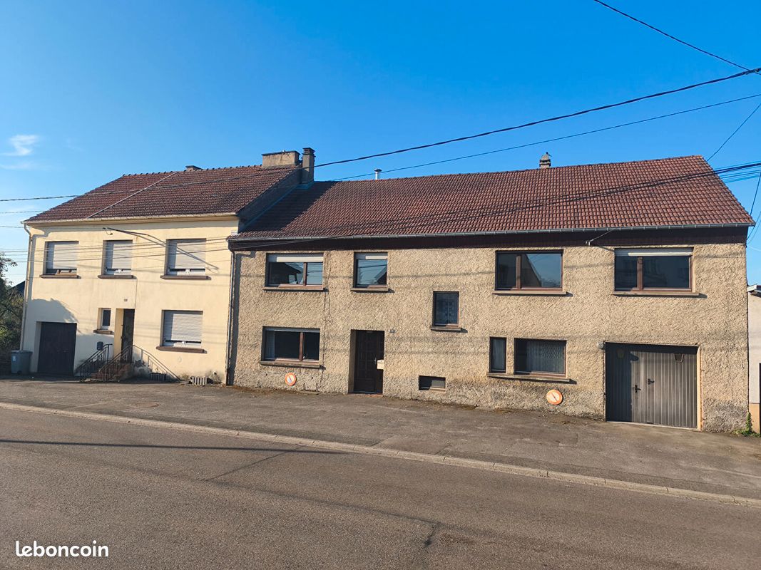 Maison 13 pièces 228 m² · à Hundling · 228 m² · 180 500 €