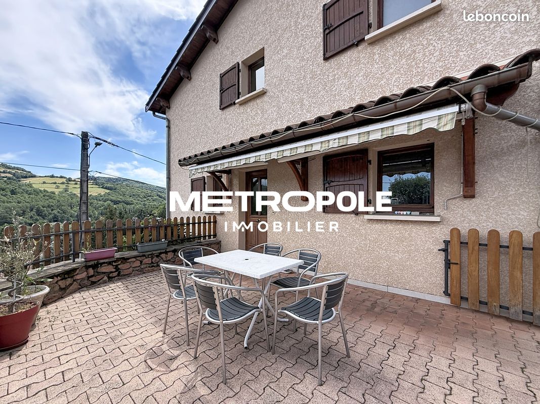 Maison 5 pièces 135 m² · à Saint-Forgeux · 135 m² · 300 000 €